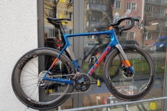 Feine_Basso_DiamanteSV_UltegraDI2_Infocrank_Enve